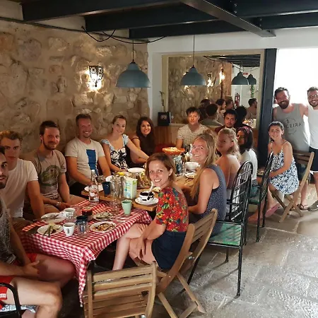 Hostel Casa Da Madalena Backpackers *